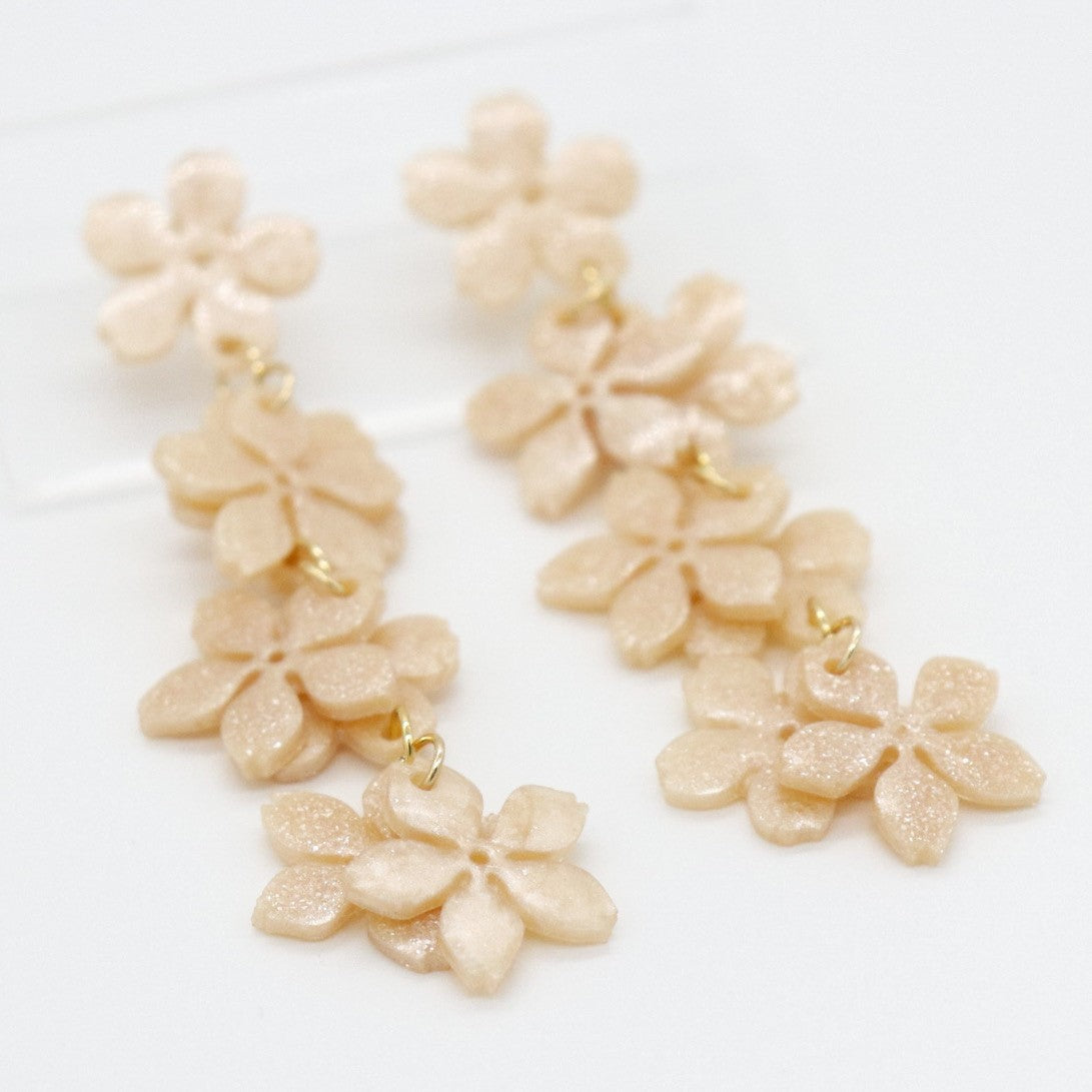 Wisteria Earrings in Cream Pearl